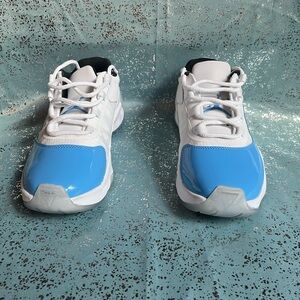 Jordan AJ 11 Comfort Low. Size- 6.5 Boys Grade School.
